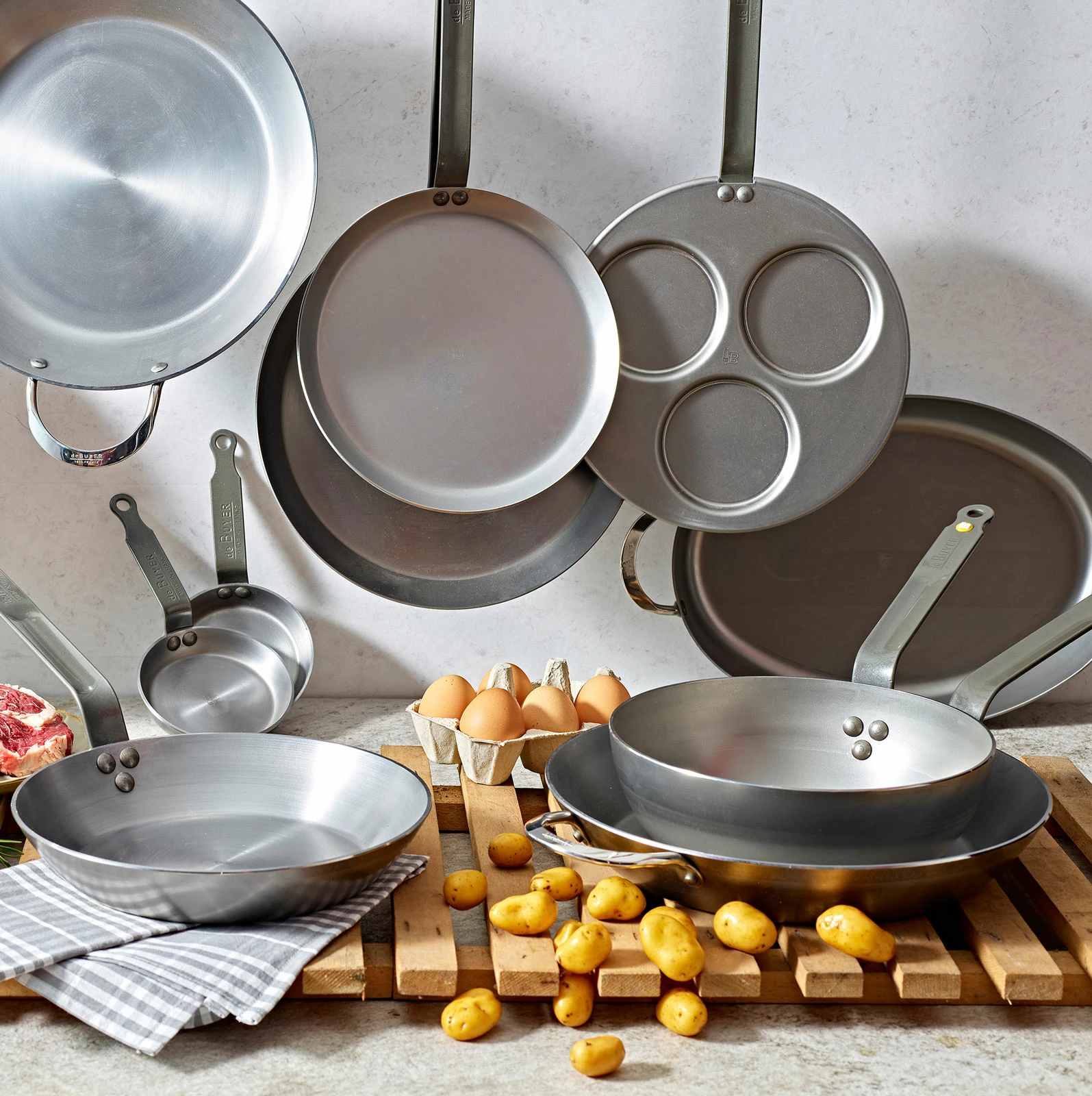 Eisenpfannen De Buyer Mineral B Element Eisen-Blinis-Pfännchen 12cm 3 Eisenpfannen De Buyer Mineral B Element Eisen-Blinis-Pfännchen 12cm – Bild 3