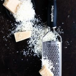 Microplane Gourmet Reibe Grob Schwarz 11 Microplane Gourmet Reibe Grob Schwarz -Zetzsche Geschäft IMG100067975 48922