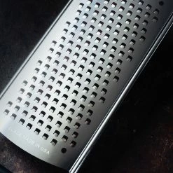 Microplane Gourmet Reibe Grob Schwarz 8 Microplane Gourmet Reibe Grob Schwarz -Zetzsche Geschäft IMG100067975 48928