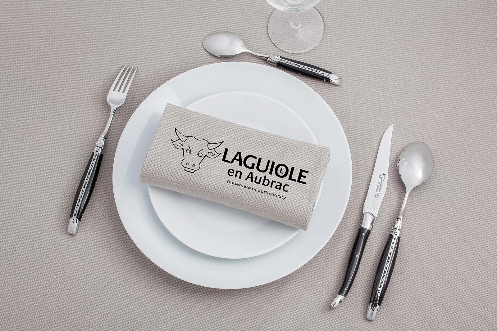 Laguiole En Aubrac Steakmesser (1 Stück) Wacholderholz 2 Laguiole En Aubrac Steakmesser (1 Stück) Wacholderholz – Bild 2