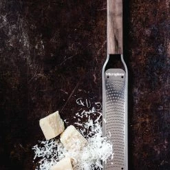 Zesterreiben & Zestenreißer Microplane Master Reibe Zester Walnussholz 8 Zesterreiben & Zestenreißer Microplane Master Reibe Zester Walnussholz -Zetzsche Geschäft IMG100115843 48733