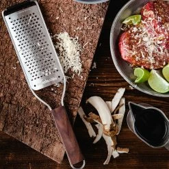 Käsereiben & Käsehobel Microplane Master Reibe Grob Walnussholz -Zetzsche Geschäft IMG100117215 48713