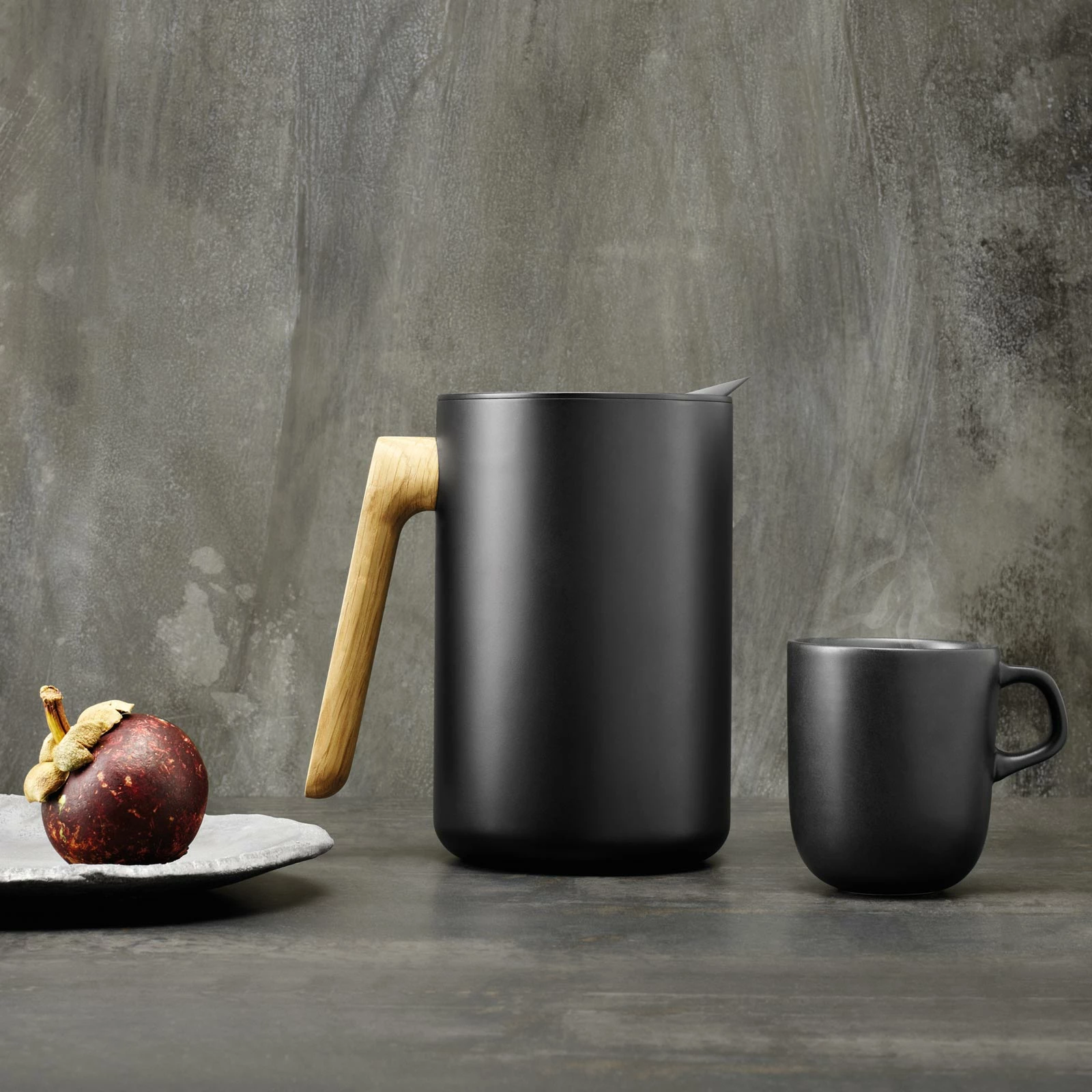 Isolierkannen Eva Solo Nordic Kitchen Isolierkanne 1,00ltr. Schwarz 3 Isolierkannen Eva Solo Nordic Kitchen Isolierkanne 1,00ltr. Schwarz – Bild 3