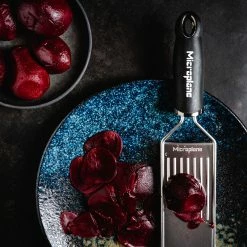 Microplane Gourmet Profi-Gemüsehobel Schwarz -Zetzsche Geschäft IMG100129602 48988