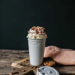 KPM - Berlin Porzellanbecher KPM - Berlin Kurland Weiß To-Go Becher Mit Deckel -Zetzsche Geschäft IMG100134618 33093