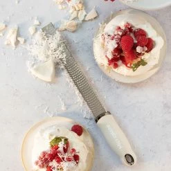 Zesterreiben & Zestenreißer Microplane Premium Classic Reibe Zester Kaschmir Beige -Zetzsche Geschäft IMG100157311 48801